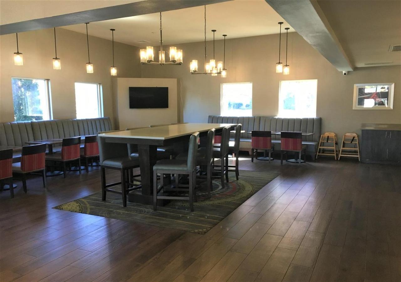 Comfort Suites Nashville Airport - Bna Kültér fotó
