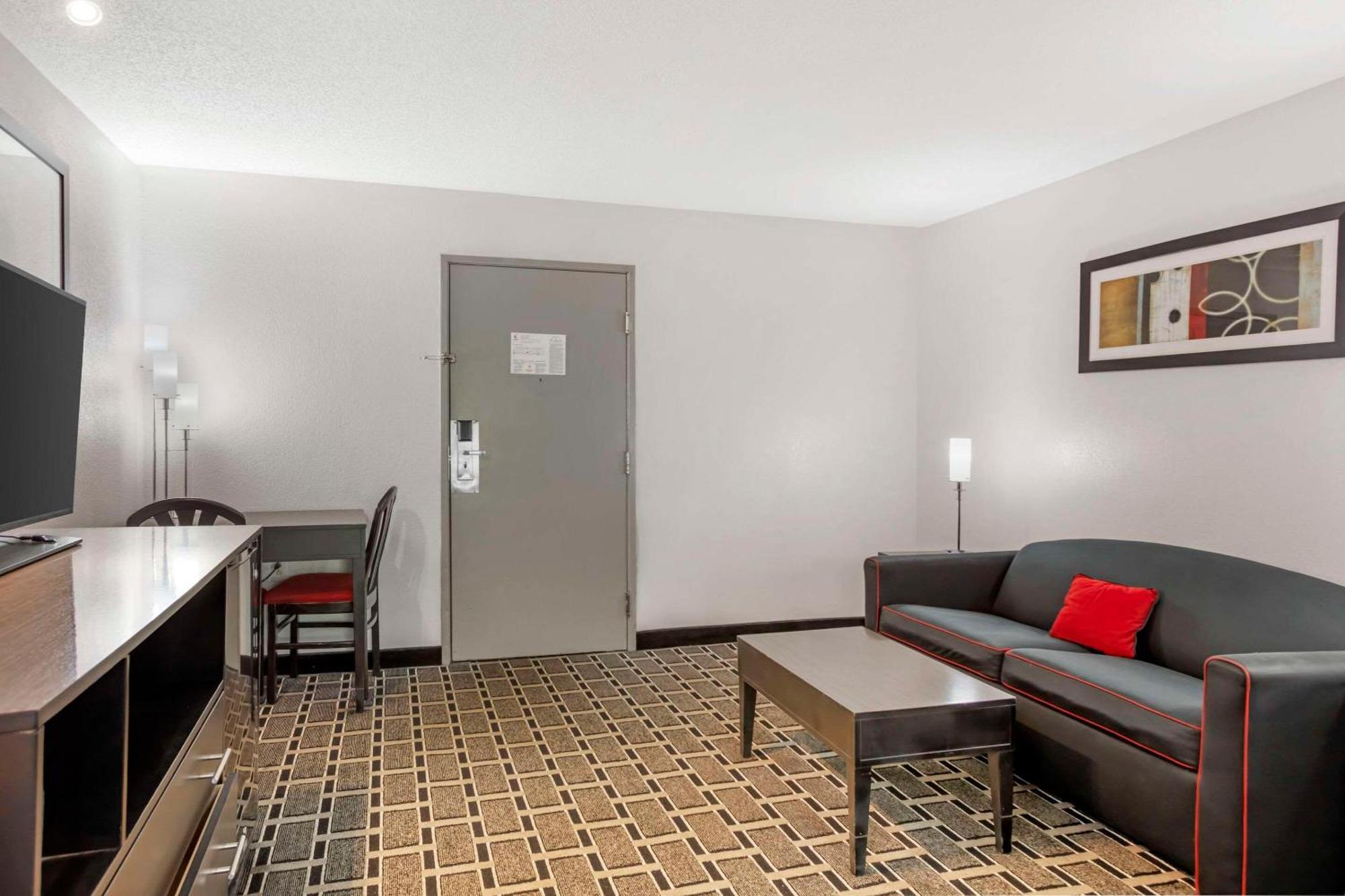 Comfort Suites Nashville Airport - Bna Kültér fotó