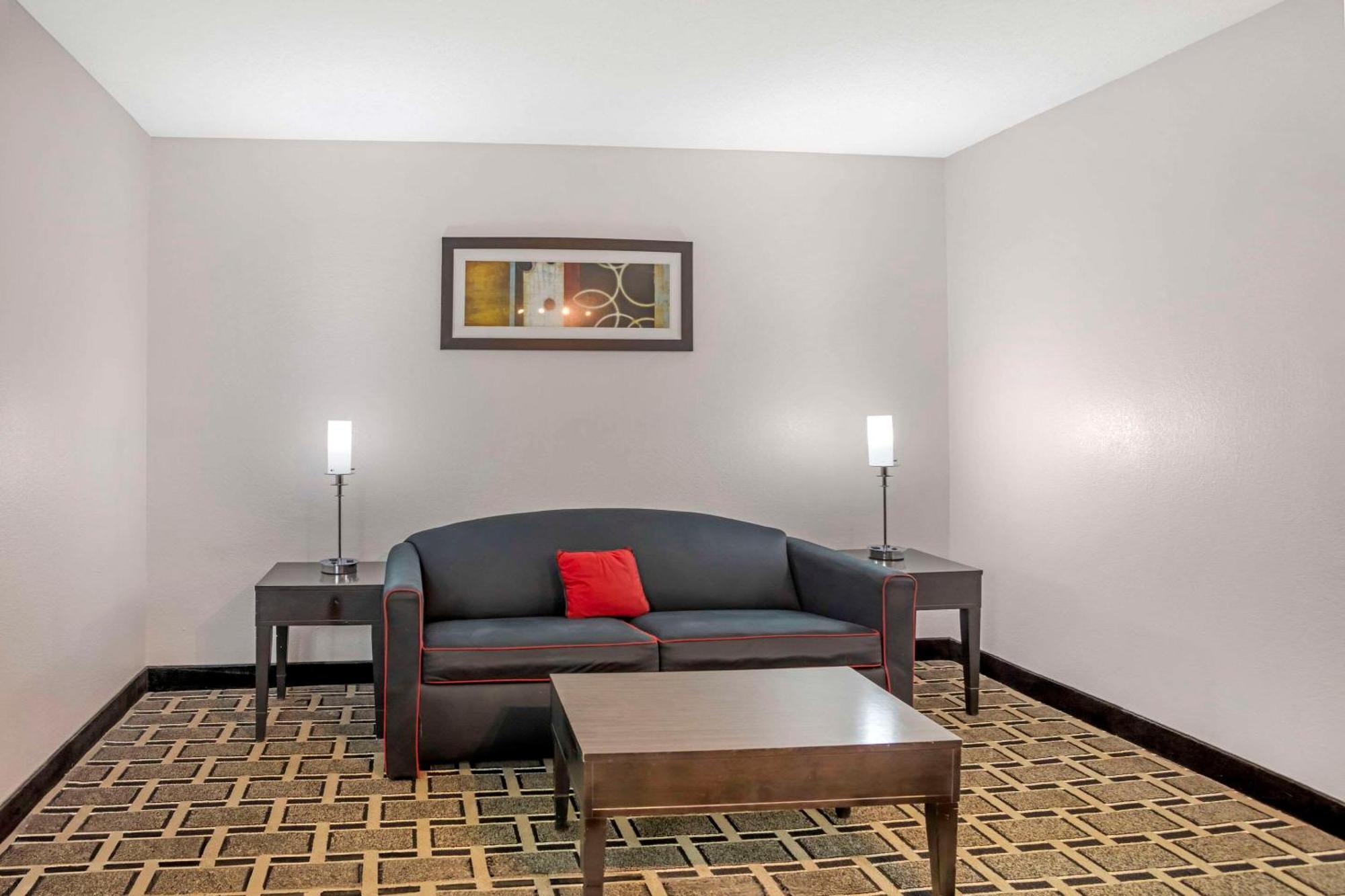 Comfort Suites Nashville Airport - Bna Kültér fotó