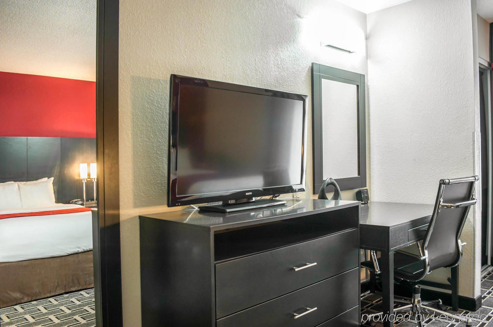 Comfort Suites Nashville Airport - Bna Kültér fotó